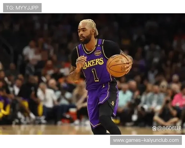 湖人戴维斯禁区连续封盖主导攻防两端